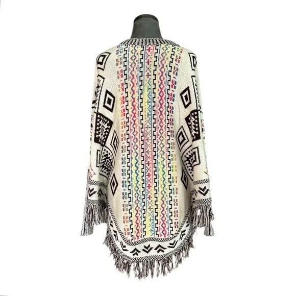Women's Geometric Tribal Aztec Rainbow Fringe Poncho Tan Knit One Size Excellent - Picture 4 of 4